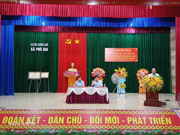 Đảng ủy xã Phú Gia tổ chức Hội nghị đối thoại của người đứng đầu cấp ủy, chính quyền